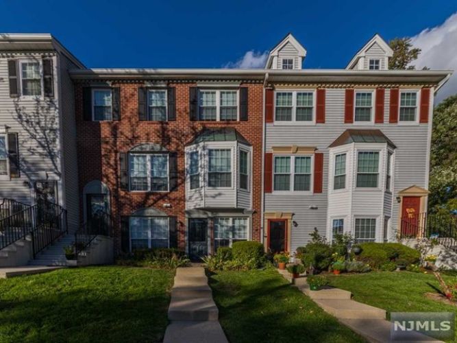 Primary Photo - 1314 Persimmon Ct