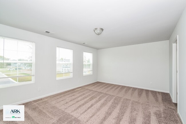 Building Photo - 72 Enclave Wy