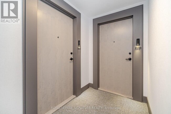 Photo du bâtiment - 130 River St