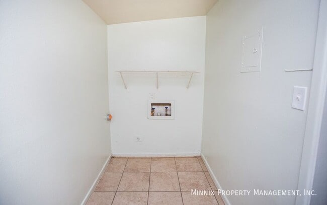 Foto del edificio - 4630 52nd St