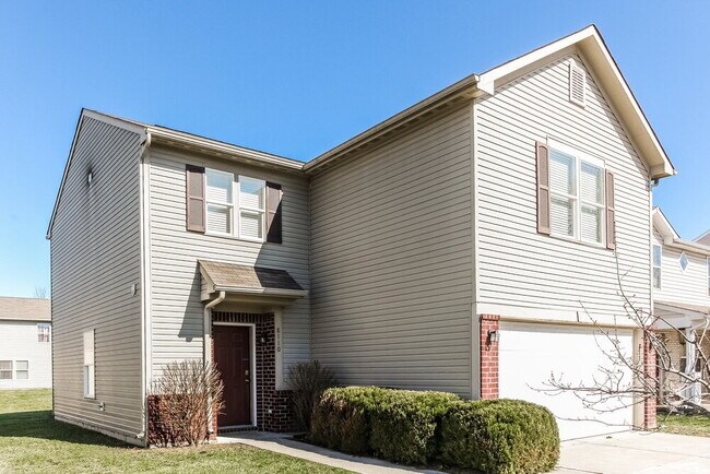 Foto del edificio - 8110 Grove Berry Dr