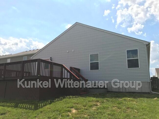 Building Photo - 108 Meadowcrest Dr