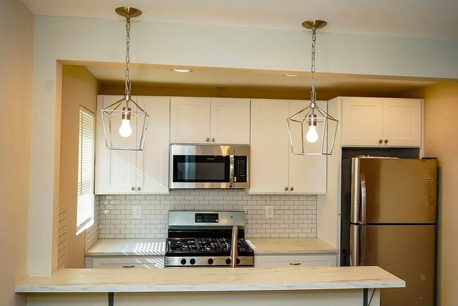 Foto del edificio - 6135 MacBeth Dr