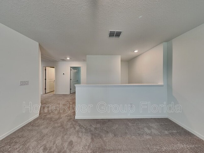 Building Photo - 10227 Shady Preserve Dr