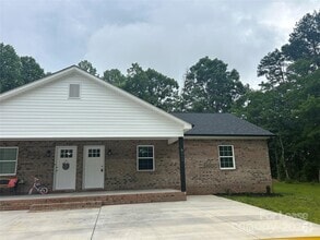 Building Photo - 6962 NC-27