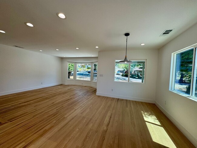 Foto del edificio - Turnkey Home