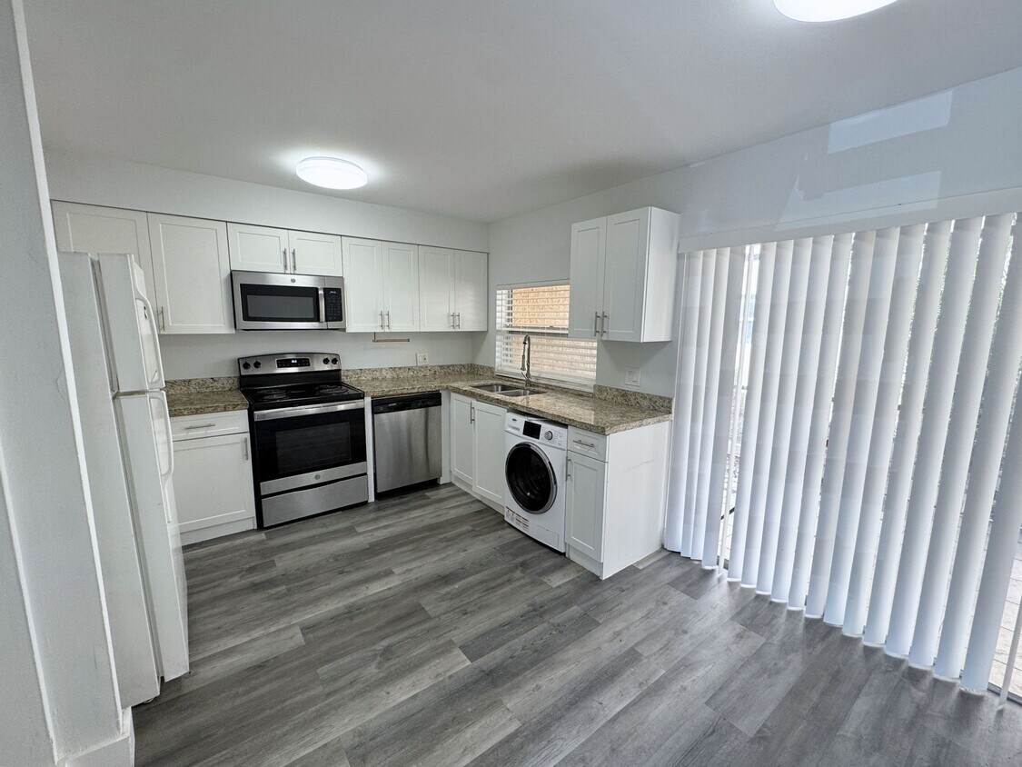 Photo - 4409 Treehouse Ln (Tamarac, FL)