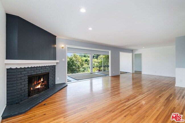 Foto del edificio - 11919 Lockridge Rd