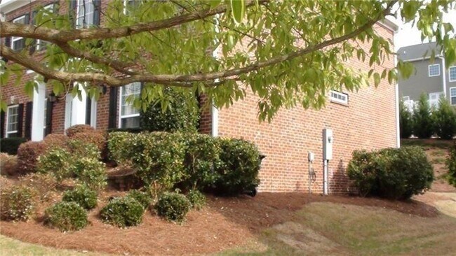 Foto del edificio - 5380 Plymouth Pl
