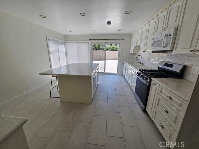 Foto del edificio - 4552 Cheviot Dr