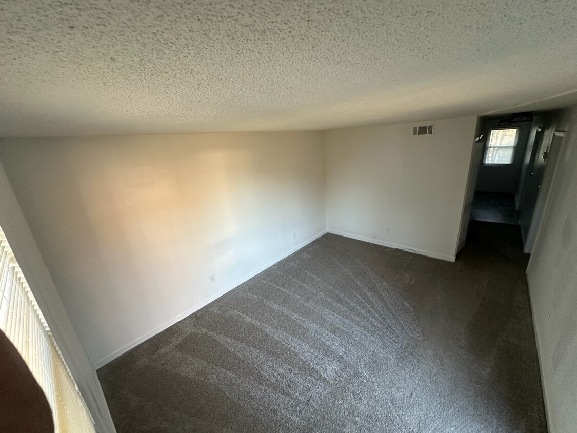 Photo - 1143 N Graycroft Ave (Nashville, TN)