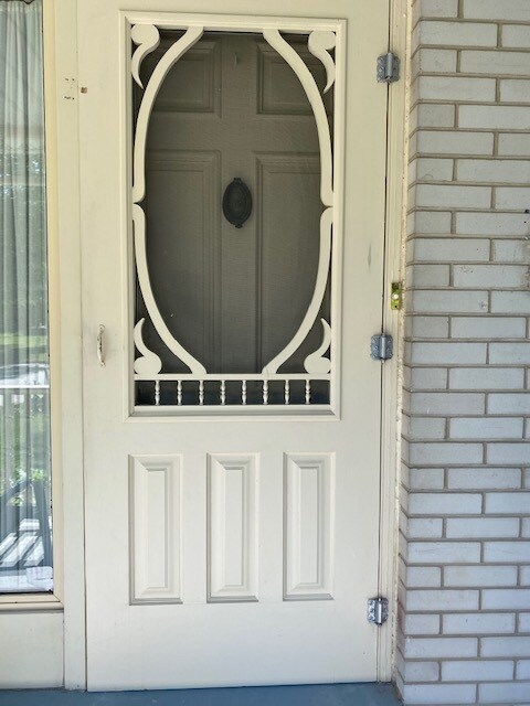Photo du bâtiment - For Rent: Driftwood Rd, HUNT CLUB Beautiful 4 Bedroom home in West London, * HUNT CLUB * Availabl...