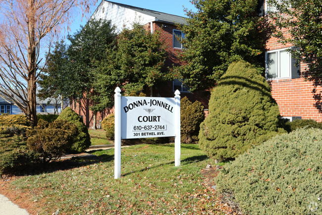 Foto del edificio - Donna Jonnell Court