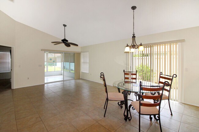 Building Photo - Bird Bay Annual Condo for Rent