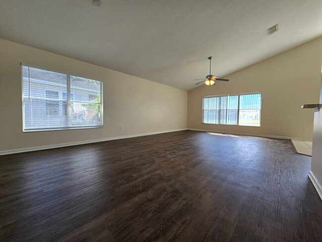 Building Photo - 3126 Stonehurst Cir