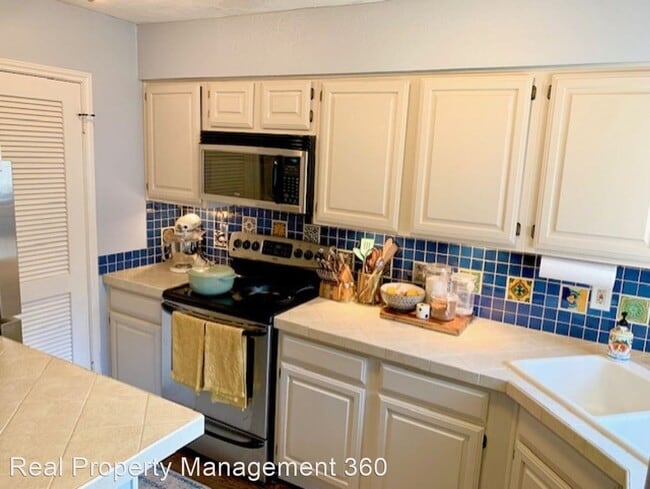 Building Photo - 2 br, 1 bath House - 1204 Calico ln #721