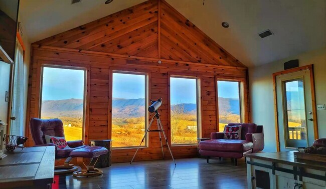 Foto del edificio - 160 Estele Dr