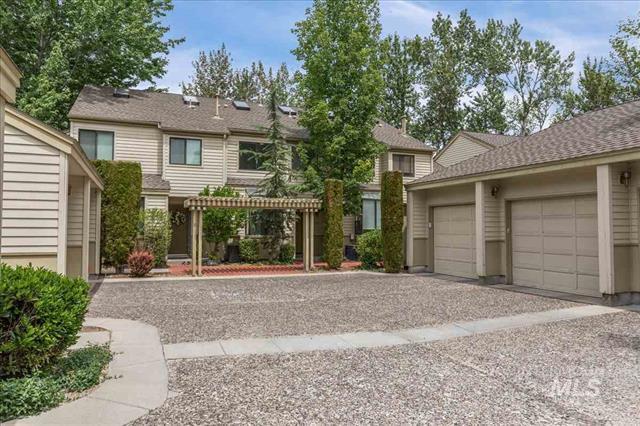 Welcome Home - 1947 S Teal Ln