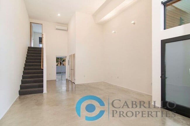 Foto del edificio - 2870 Fourth Ave