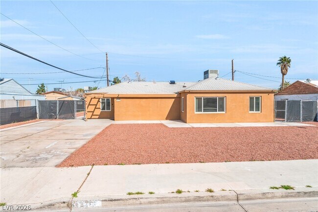 Building Photo - 4218 Fulton Pl