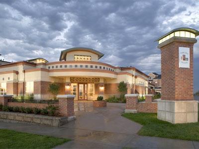 Foto del edificio - "Spacious 3-Bedroom Denver Condo with Cozy Fireplace & Modern Comforts!"