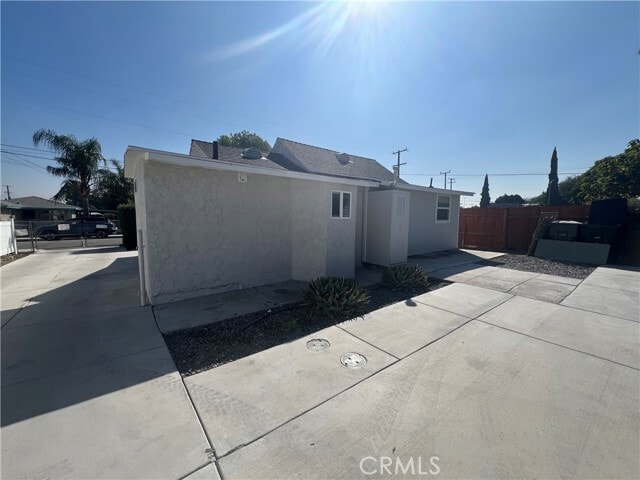 Building Photo - 532 Ramona Ave N