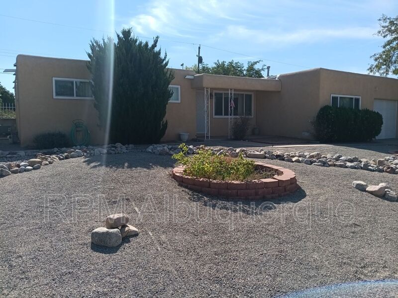 9816 Chapala Dr NE, Albuquerque, NM 87111 House Rental in Albuquerque