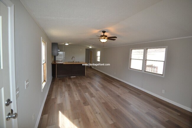 Building Photo - 11049-11051 Stephens