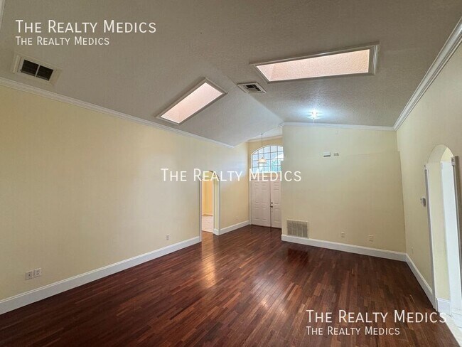 Foto del edificio - 2719 Crane's Cove Dr