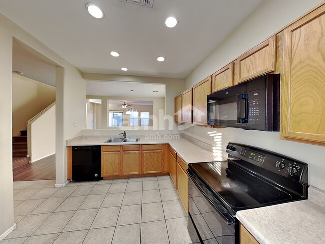 Building Photo - 17254 N 184th Dr