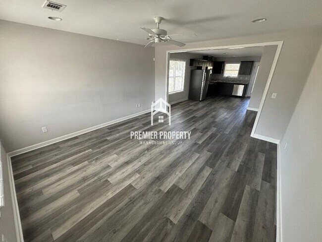 Foto del edificio - 108 Bradford Cir