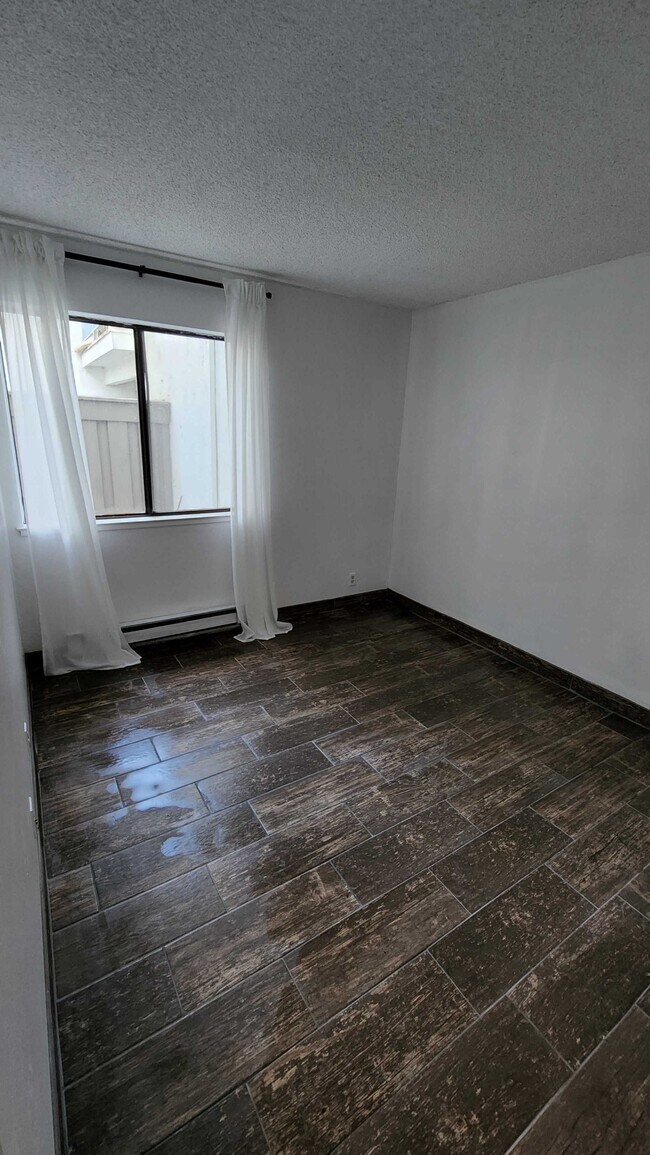 Bedroom 2 - 1055 N Capitol