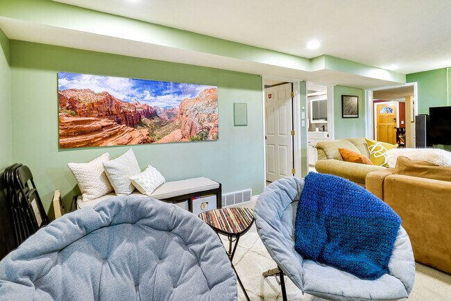 Foto del edificio - 1370 Butler Ave