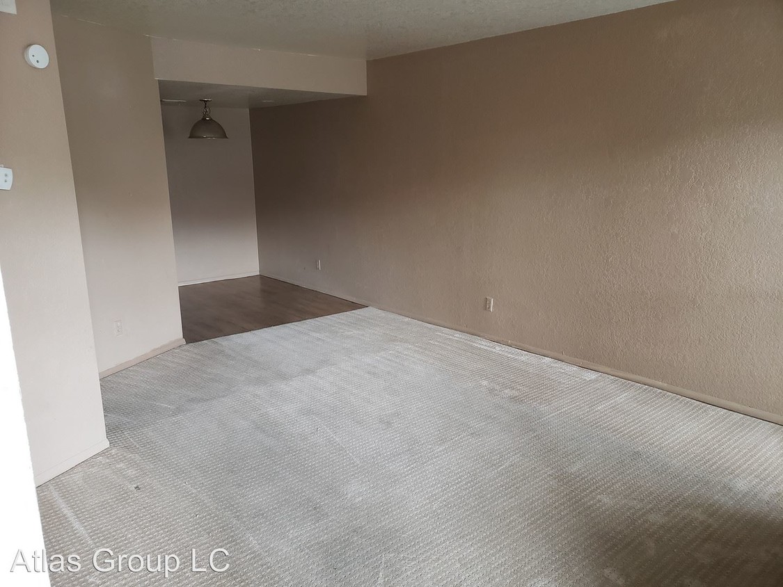 Foto principal - 3750 Shirebrook Dr