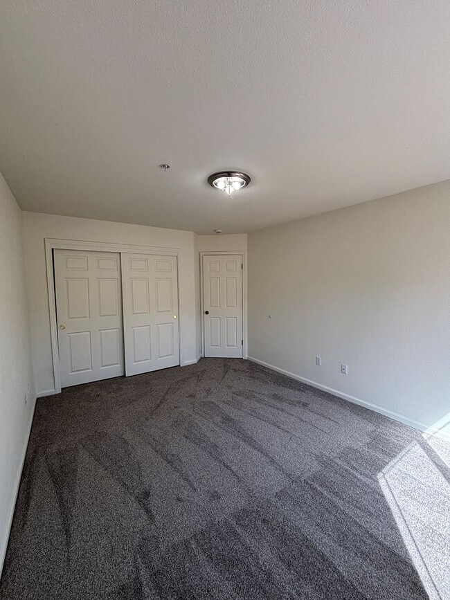 Foto del edificio - P32000