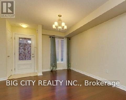 Building Photo - 20 Mendelssohn St