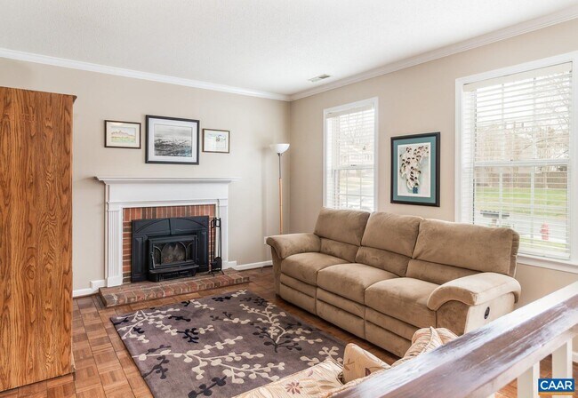 Building Photo - 414 Wynridge Dr