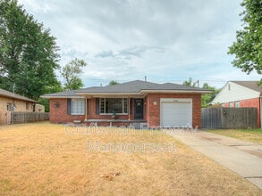 Building Photo - 1724 Churchill Way
