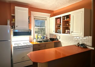 Building Photo - 2832 Peery Ave