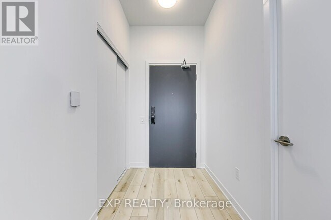 Photo du bâtiment - 395 Dundas St W