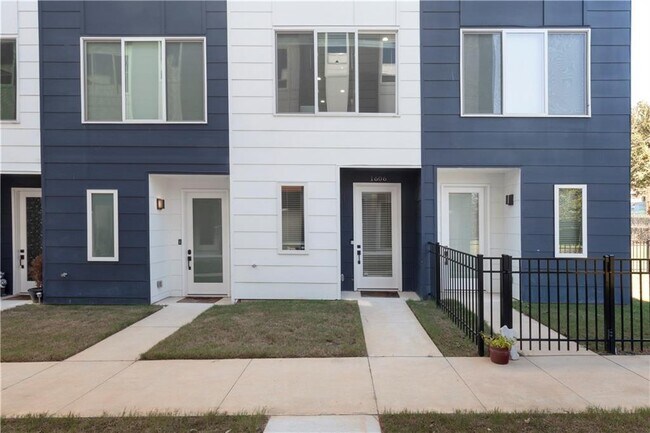 Building Photo - 1606 Rock Dam Dr