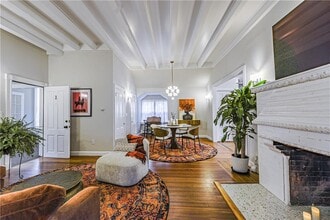 Building Photo - 7 Mt Vernon St