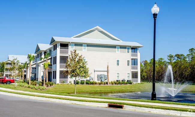 Foto del edificio - Pier Park Crossings