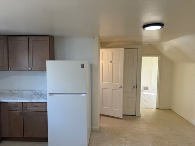 Foto del edificio - 108 Burton St SW