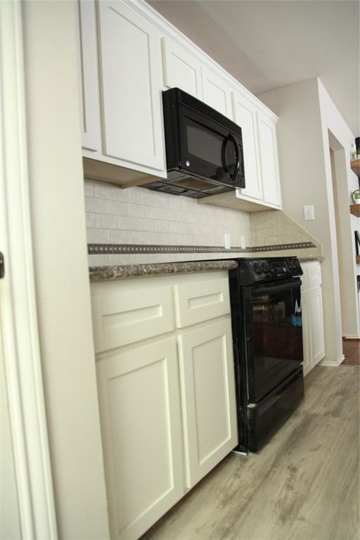 Building Photo - 2631 Woodridge Manor Dr