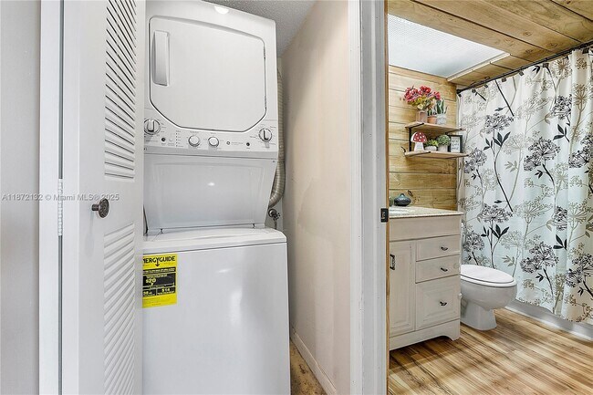Foto del edificio - 12901 SW 15th Ct