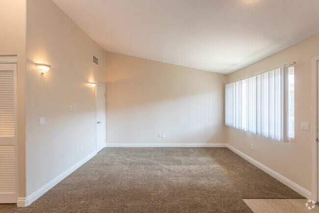 2HAB, 2BA - 895 ft² - El Palacio *$500 Off*
