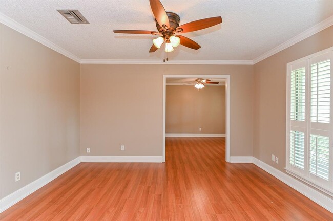 Building Photo - 3018 Kismet Ln