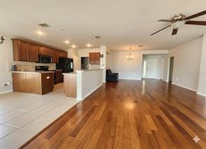 Foto del edificio - Spacious and Comfortable Home for Rent!