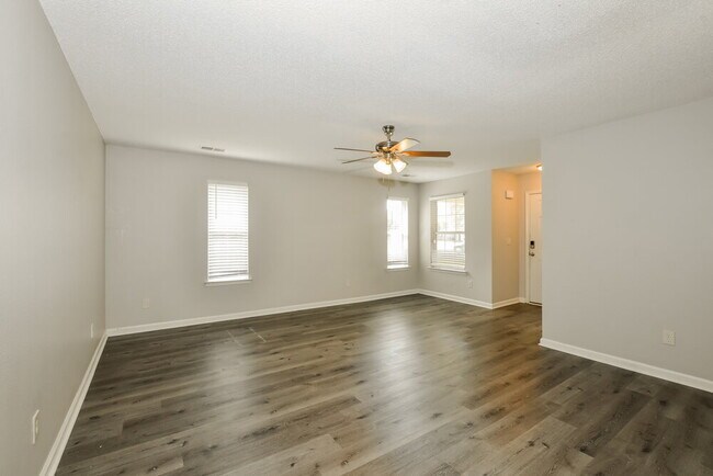 Foto del edificio - 9961 Fox Run Dr